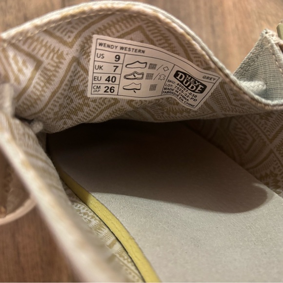 Hey Dude Women’s Shoes - Picture 5 of 6